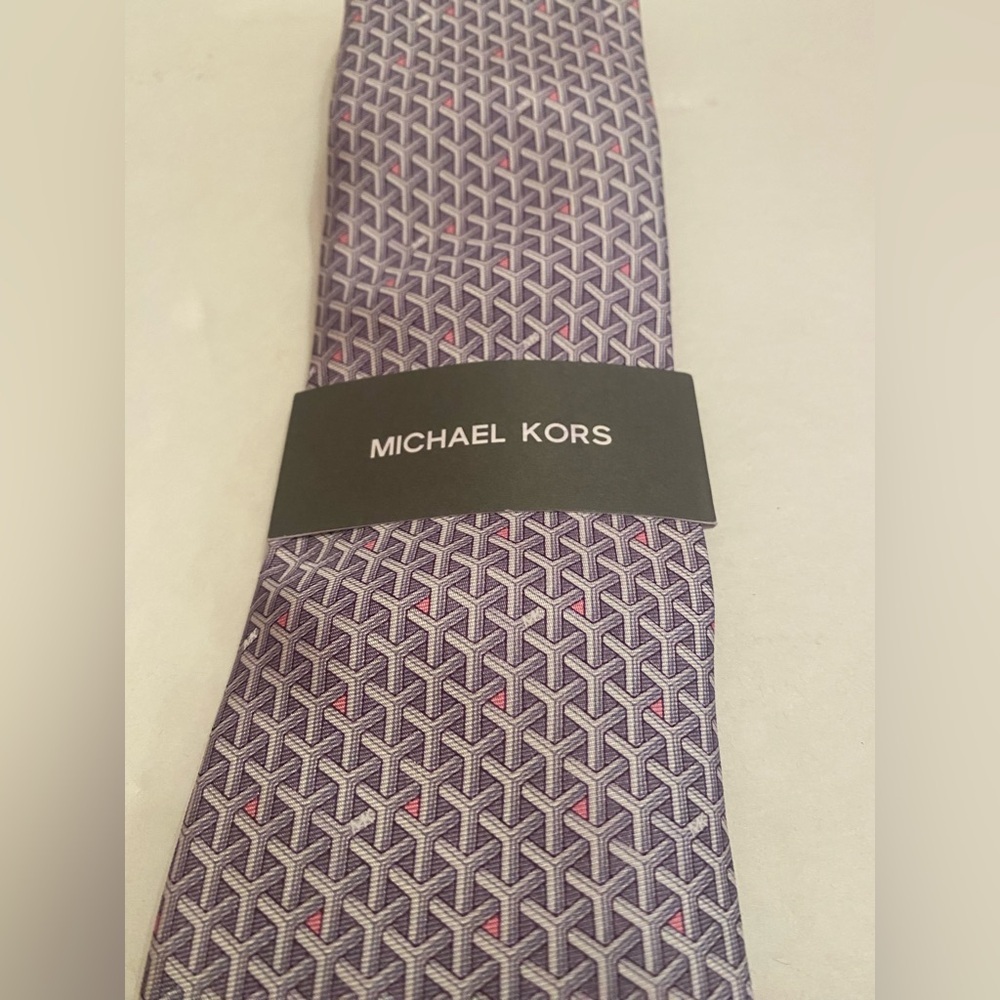 Michael Kors Men’s Tie Purple 100% Silk NWT‎
